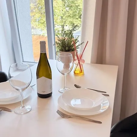 Stylish On A Historic & Trendy Street Appartamento Bydgoszcz