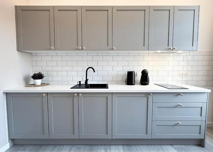 Stylish On A Historic & Trendy Street