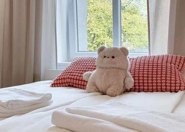 Stylish On A Historic & Trendy Street *